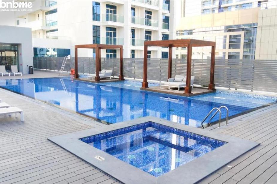 Bnbmehomes - Beautiful Lake View Studio Near Marina - 1504 Dubaj Kültér fotó